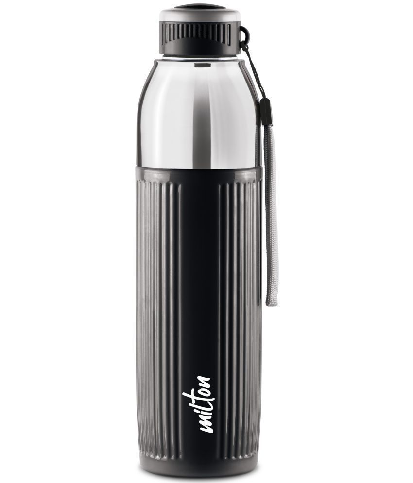     			Milton Kool Glossy 900 Insulated Inner Pet Water Bottle, 1 Piece, 680 ml, Black | Easy To Carry | Leak Proof | School | Office | Gym | Hiking | Treking | Travel Bottle