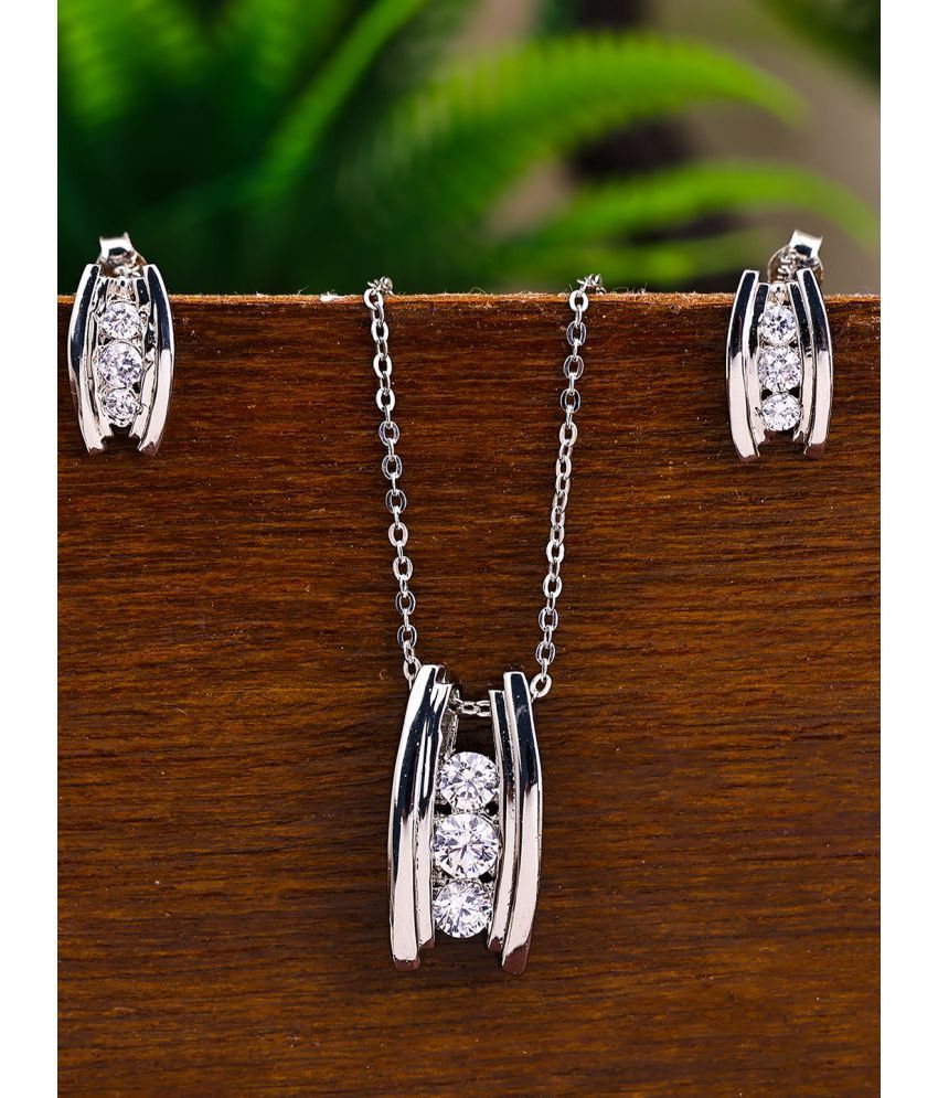     			Pissara by Sukkhi 925 Sterling Silver Sterling Silver Pendant & Sets