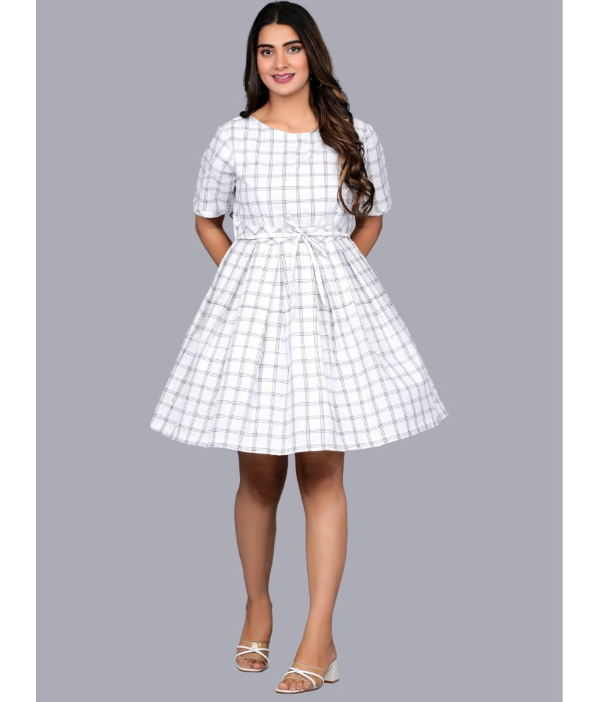     			QuaClo - White Cotton Women's A-line Dress ( Pack of 1 )