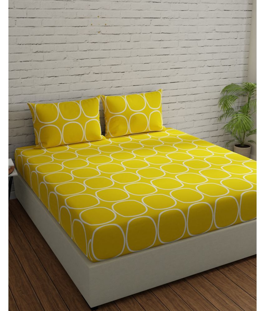     			Huesland - Yellow Cotton King Size Bedsheet With 2 Pillow Covers