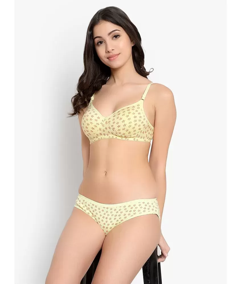 Buy online Multi Colored Printed Bra And Panty Set from lingerie for Women  by Prettycat for ₹549 at 54% off