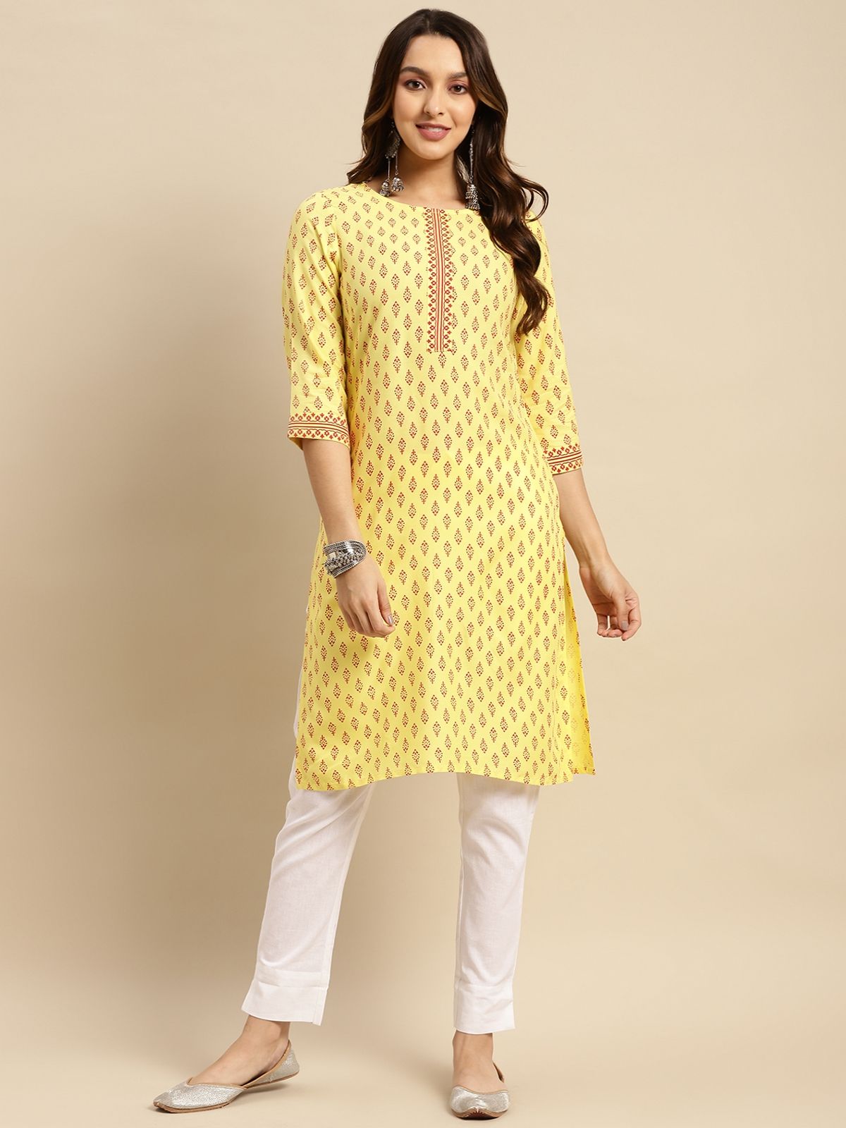     			Rangita Women Rayon Yellow Buta Printed Knee Length Straight Kurti