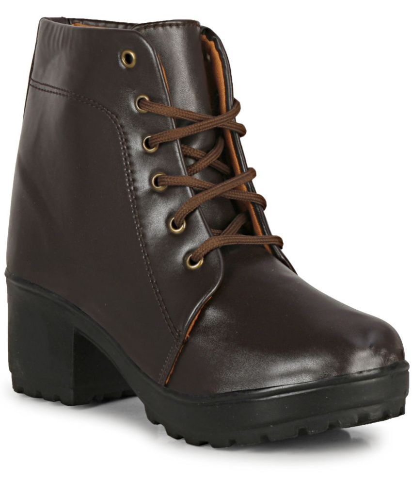     			Commander Shoes - Brown Women's Ankle Length Boots