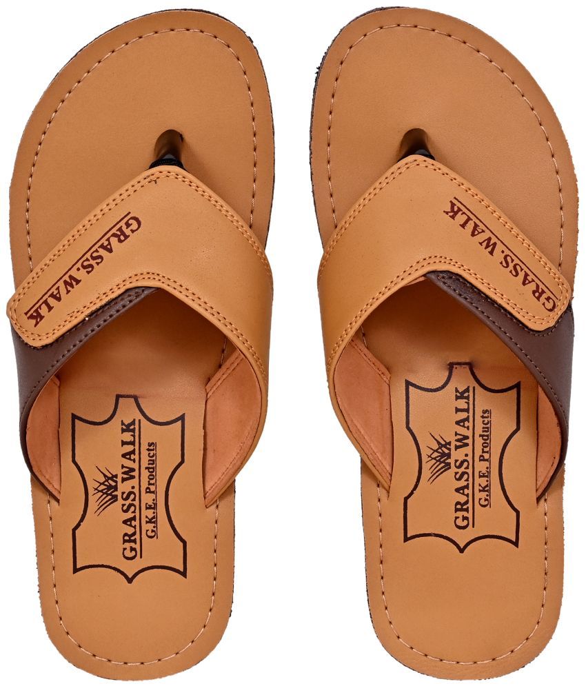     			GRASS WALK - Tan Men's Daily Slipper