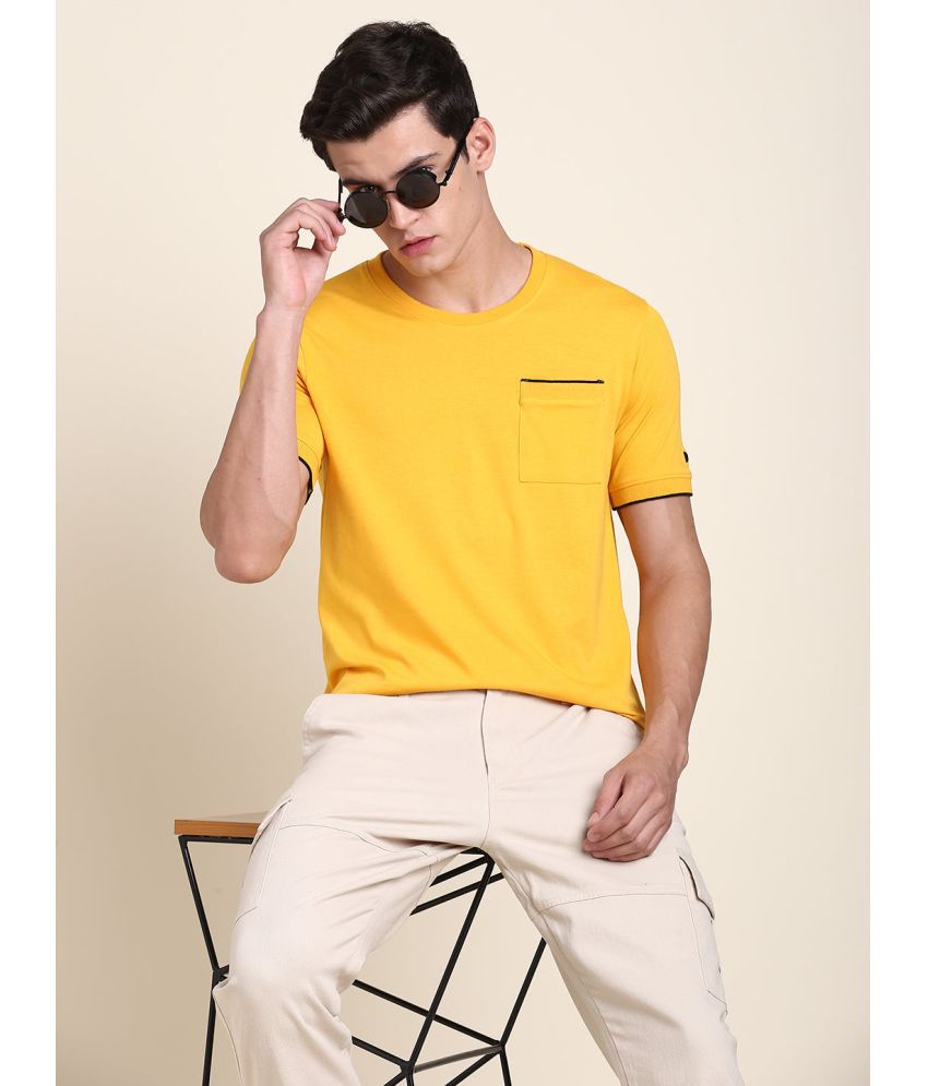     			Dennis Lingo - Mustard Cotton Blend Slim Fit Men's T-Shirt ( Pack of 1 )
