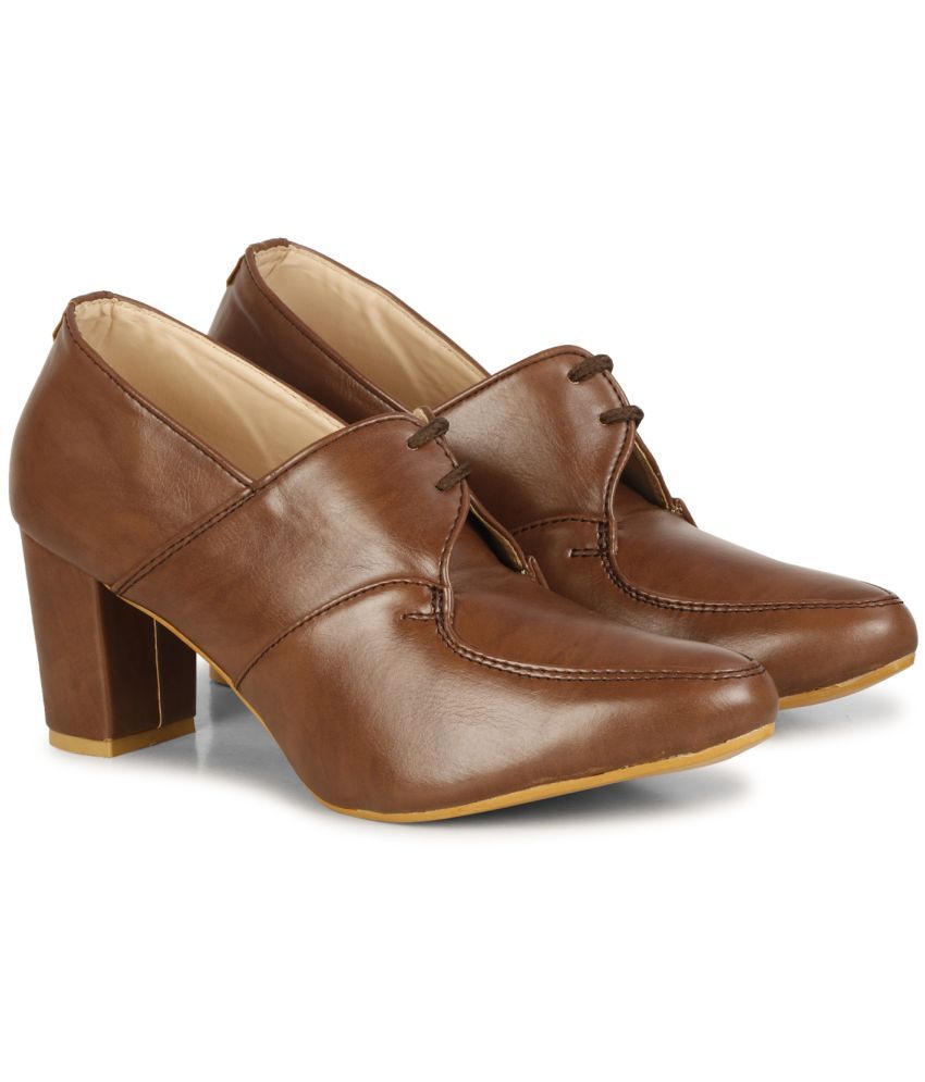     			Ishransh - Brown Women's Pumps Heels