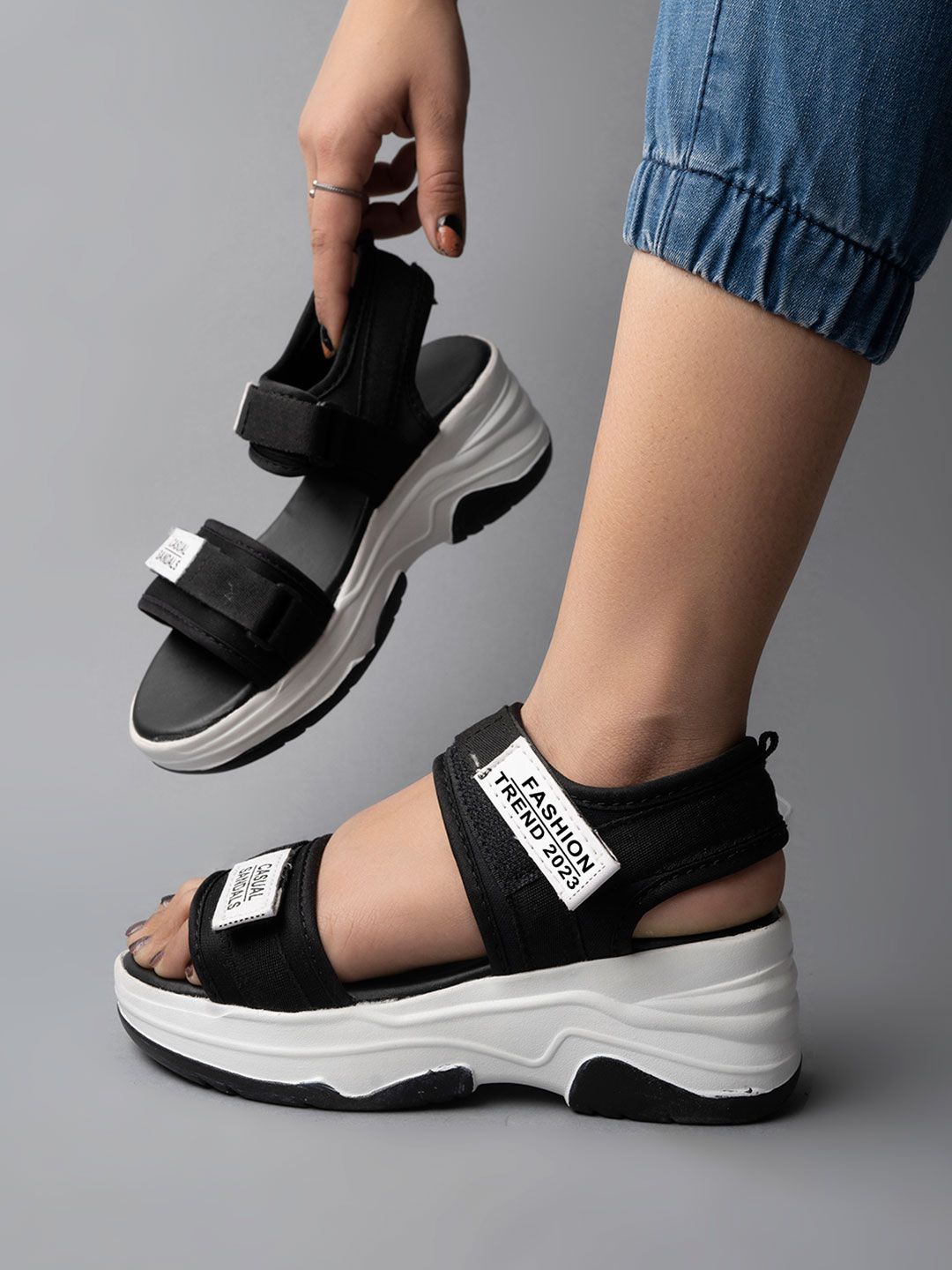     			Shoetopia Black Floater Sandals