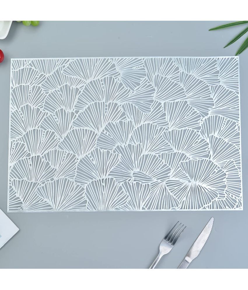     			HOMETALES PVC Floral Rectangle Table Mats (45 cm x 30 cm) Pack of 2 - Silver