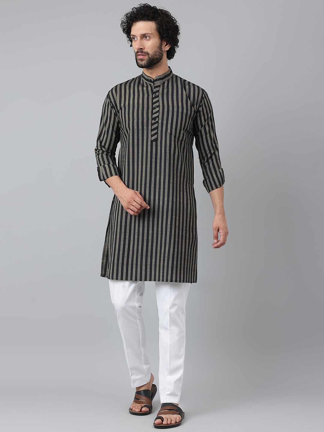     			RIAG - Black Cotton Men's Regular Kurta ( Pack of 1 )