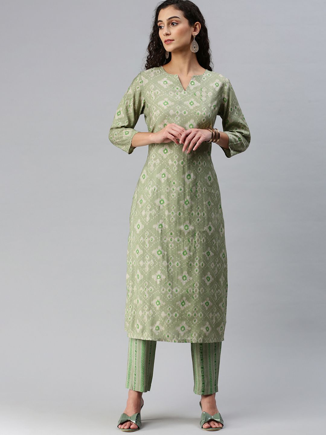     			Hritika - Green Straight Chanderi Women's Stitched Salwar Suit ( Pack of 1 )