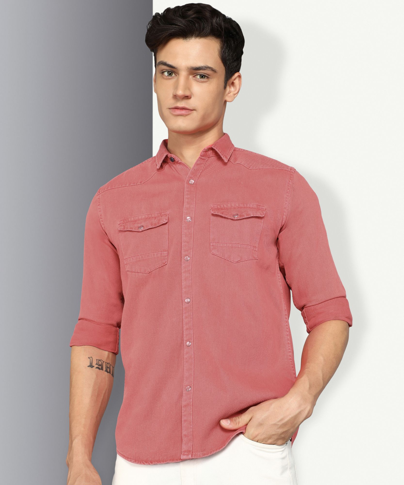     			Kuons Avenue - Coral Denim Slim Fit Men's Casual Shirt ( Pack of 1 )