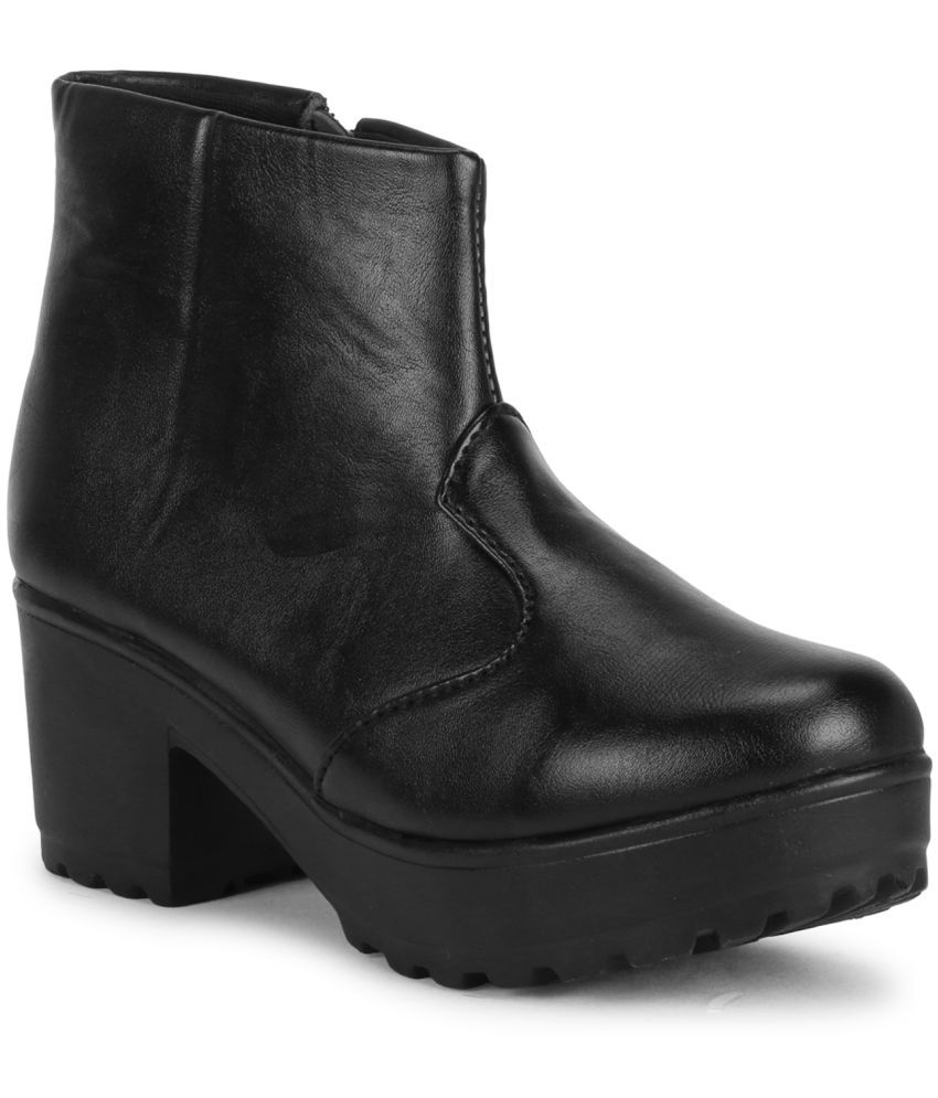     			Commander - Black Women's Ankle Length Boots