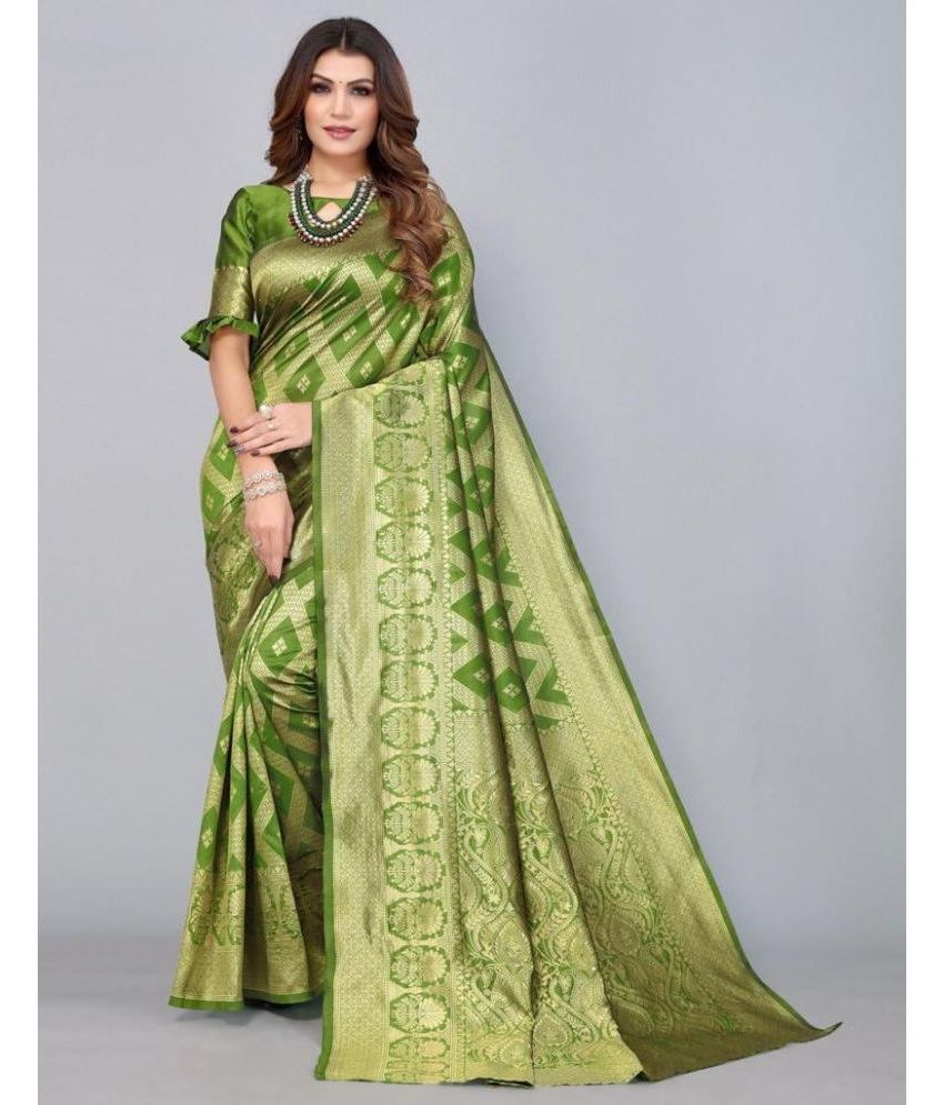     			magmina - LightGreen Banarasi Silk Saree With Blouse Piece ( Pack of 1 )