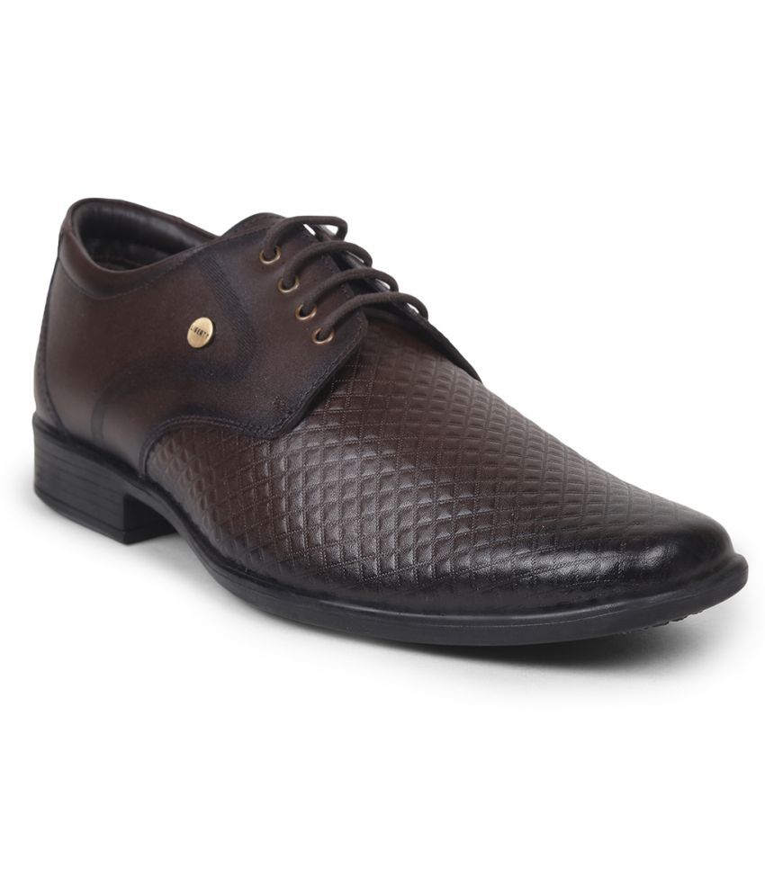     			Liberty - Brown Men's Derby Formal Shoes