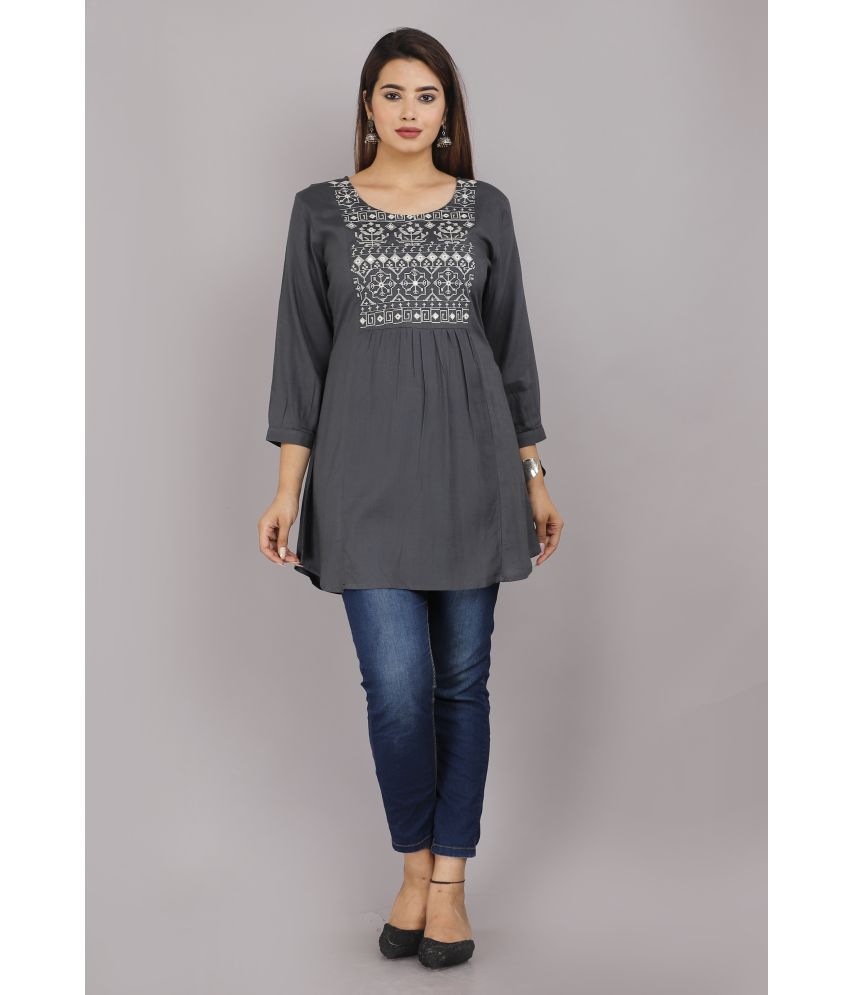     			JC4U - Grey Rayon Women's Flared Kurti ( Pack of 1 )