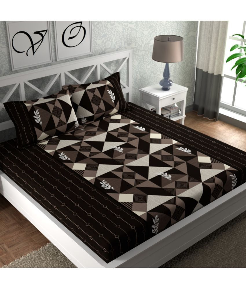     			CG HOMES Microfiber Geometric 1 Double Bedsheet with 2 Pillow Covers - Coffee Brown