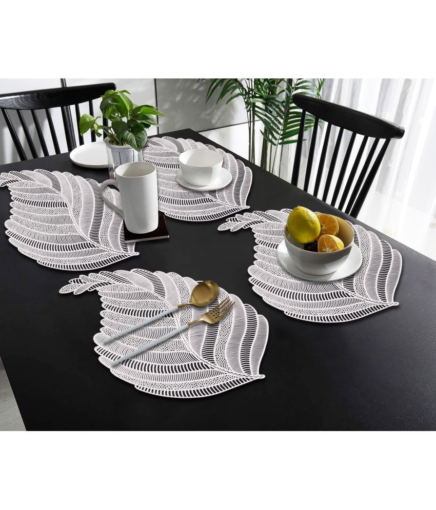     			PVC Abstract Printed Rectangle Table Mats ( 45 cm x 30 cm ) Pack of 4 - Silver