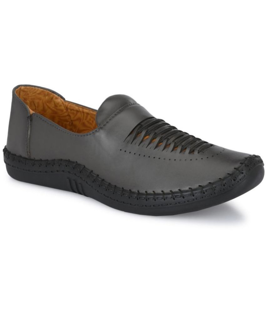    			Bucik - Grey Men's Sandals