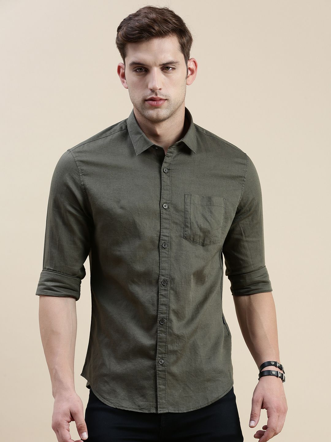     			Showoff Cotton Blend Regular Fit Solids Full Sleeves Men's Casual Shirt - Olive ( Pack of 1 )