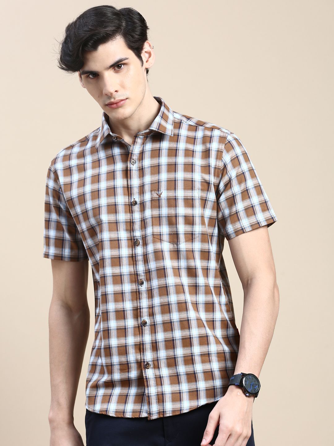     			Showoff Cotton Blend Regular Fit Checks Half Sleeves Men's Casual Shirt - Khaki ( Pack of 1 )