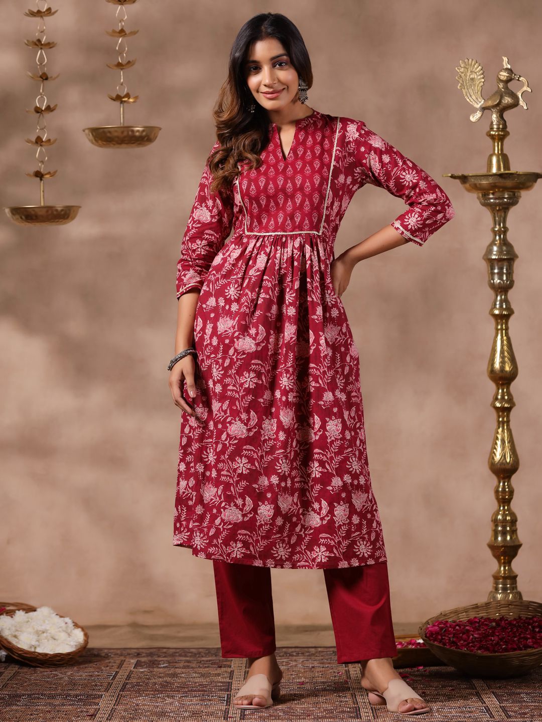     			Anubhutee Cotton Printed Kurti With Pants Women's Stitched Salwar Suit - Red ( Pack of 1 )