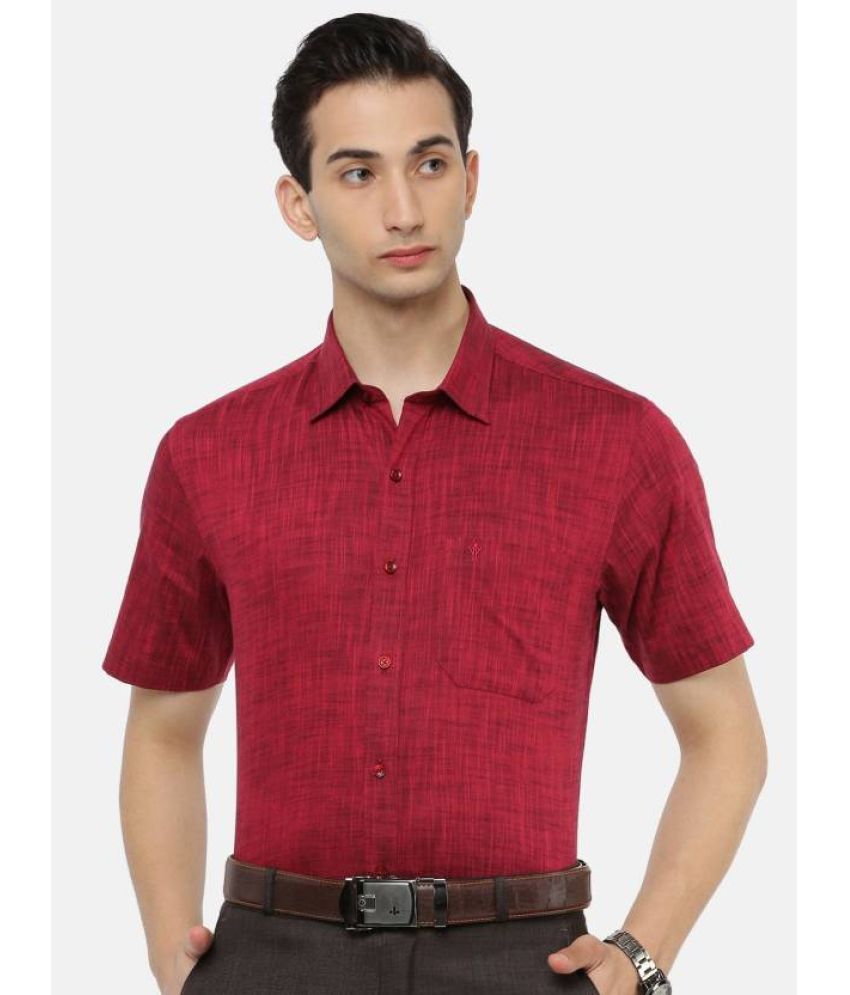     			Ramraj cotton Cotton Blend Regular Fit Solids Half Sleeves Men's Casual Shirt - Red ( Pack of 1 )