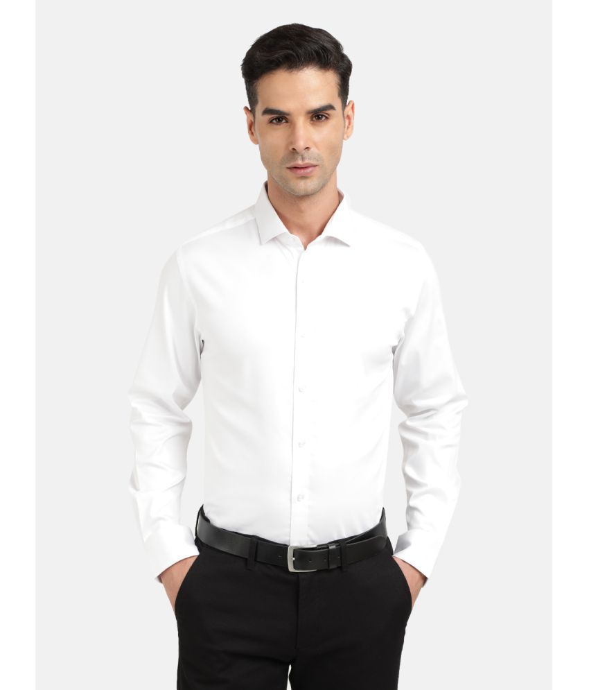     			IVOC Cotton Blend Slim Fit Solids Full Sleeves Men's Casual Shirt - White ( Pack of 1 )