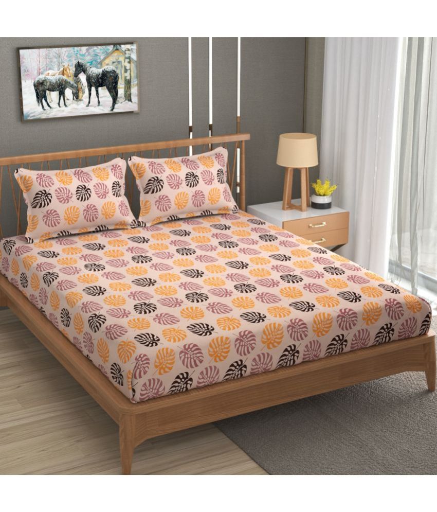     			Homefab India Microfiber Abstract Double Bedsheet with 2 Pillow Covers - Peach