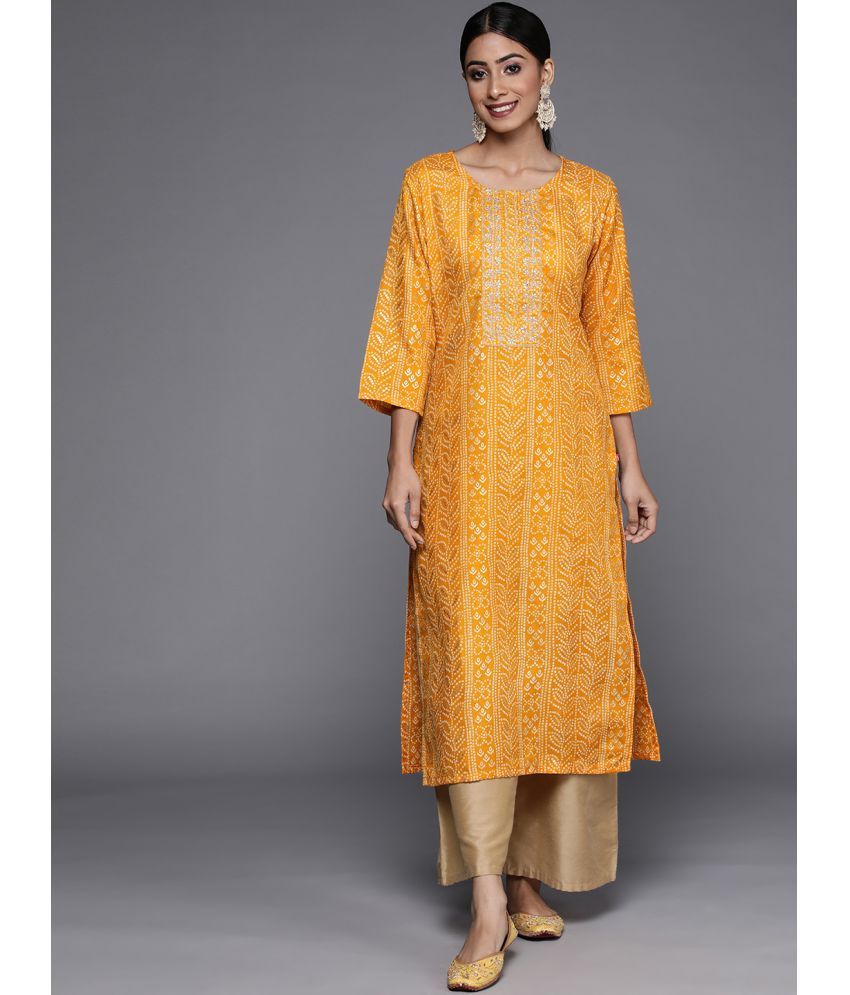     			Varanga Cotton Silk Embroidered Straight Women's Kurti - Mustard ( Pack of 1 )