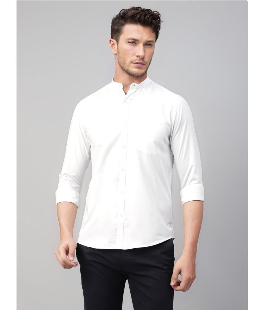     			UrbanMark Cotton Blend Slim Fit Solids Full Sleeves Men's Casual Shirt - White ( Pack of 1 )