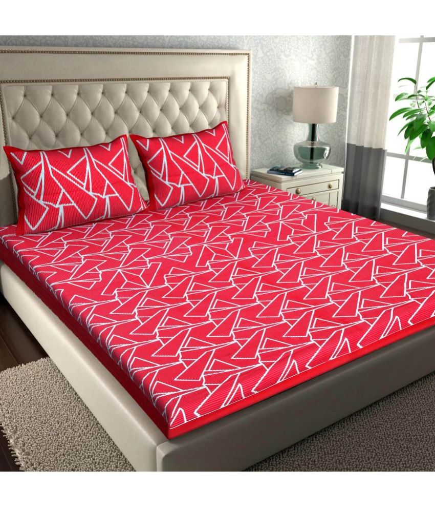     			RajasthaniKart Cotton Geometric Double Bedsheet with 2 Pillow Covers - Red