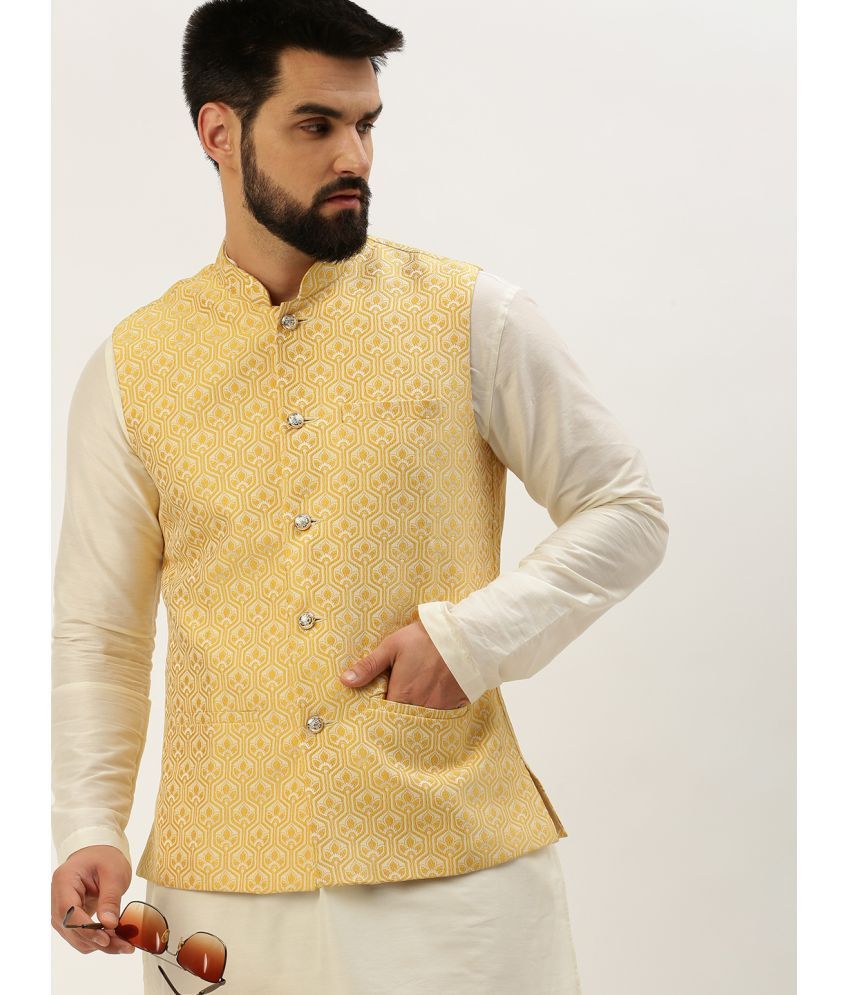     			Showoff - Yellow Silk Blend Men's Nehru Jacket ( Pack of 1 )