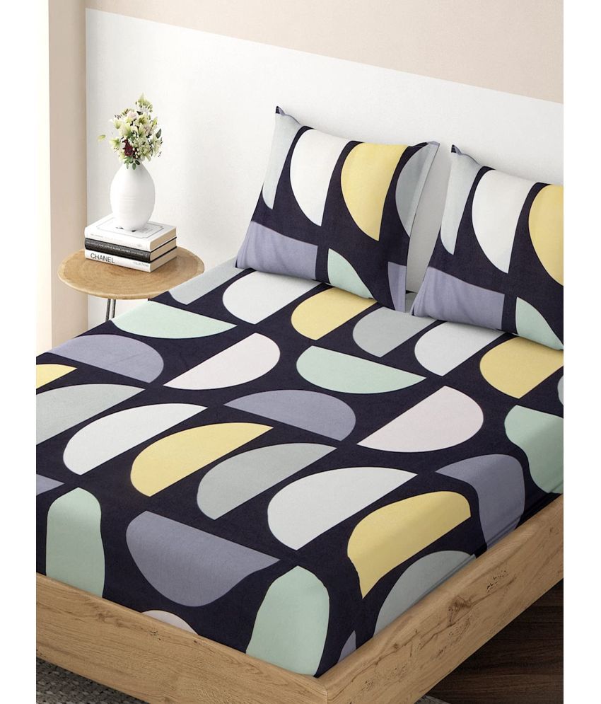     			HOKIPO Microfibre Geometric Fitted Fitted bedsheet with 2 Pillow Covers ( King Size ) - Multi