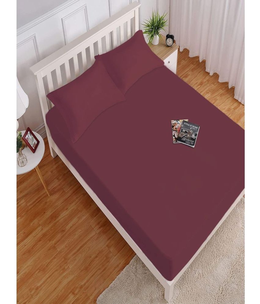     			HOKIPO Microfibre Solid Fitted Fitted bedsheet with 2 Pillow Covers ( Double Bed ) - Red