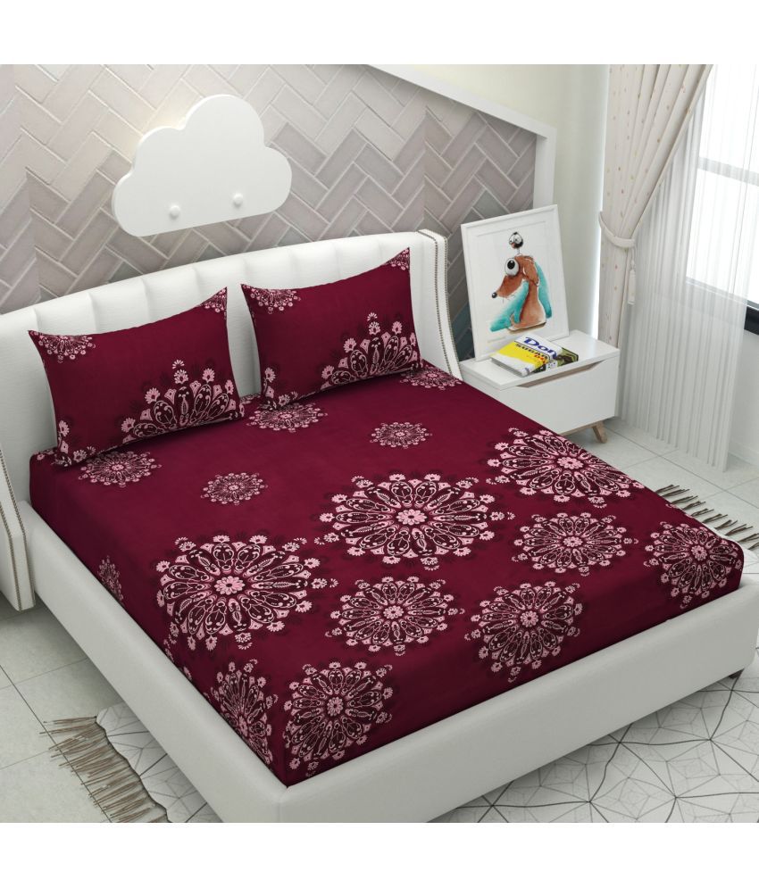     			HIDECOR Microfiber Floral Double Bedsheet with 2 Pillow Covers - Maroon