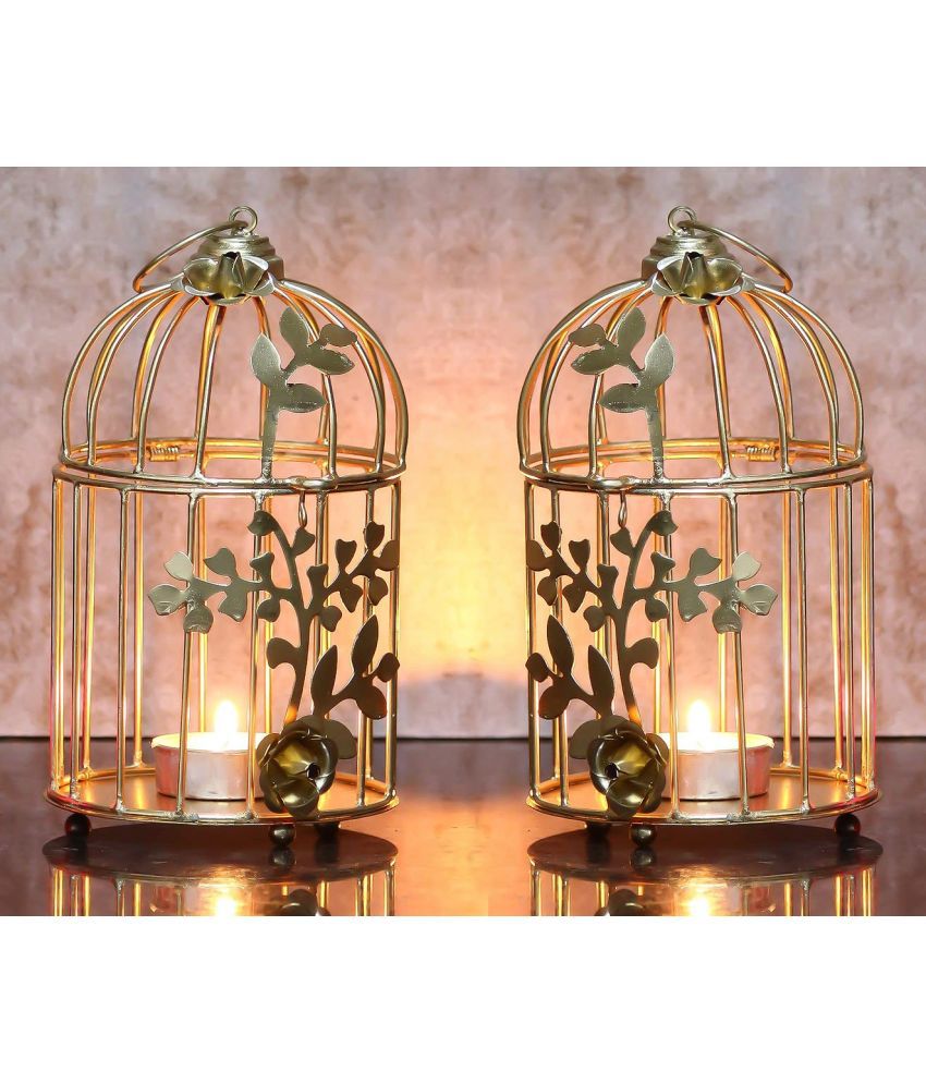     			METAL MESTERY Gold Table Top Metal Tea Light Holder - Pack of 1