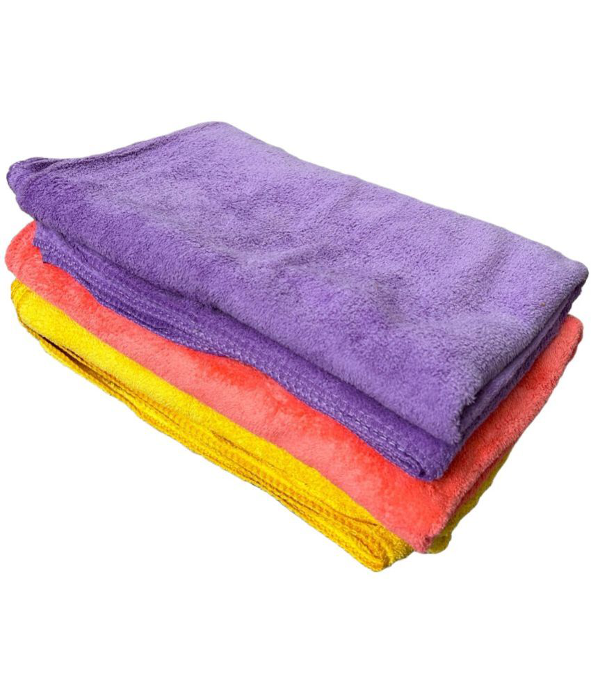    			Finesse Decor Microfibre Textured Below 300 -GSM Bath Towel ( Pack of 3 ) - Yellow