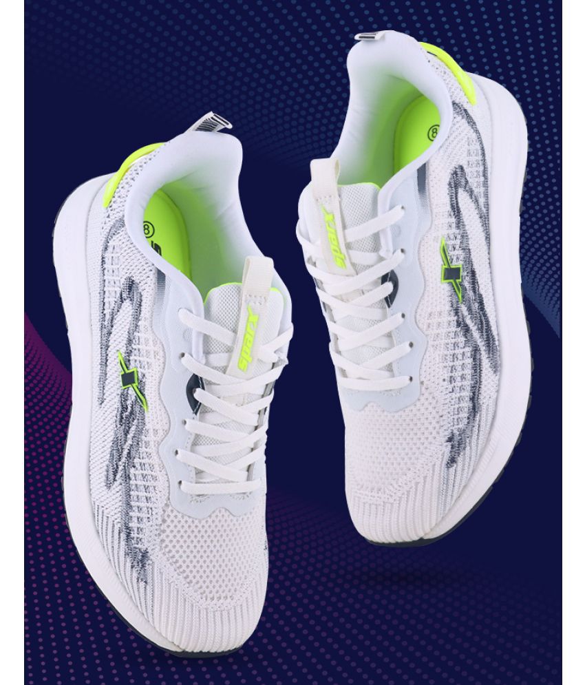     			Sparx SM 811 White Men's Sports Running Shoes