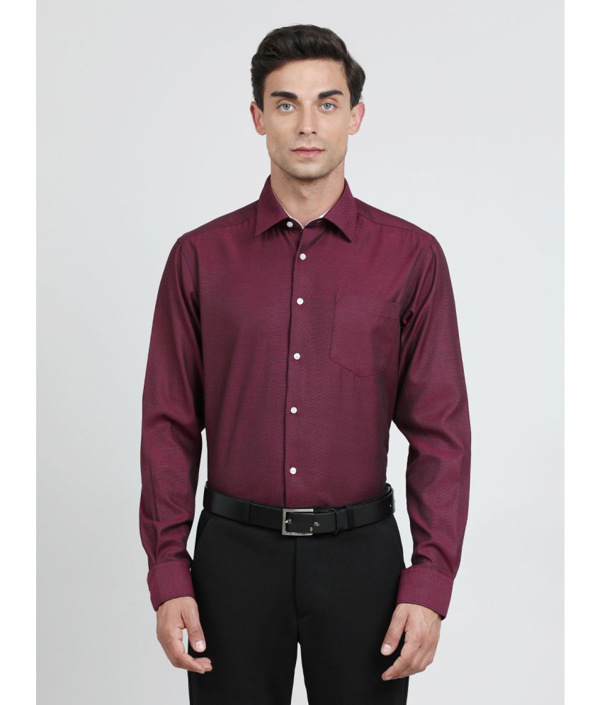     			IVOC Cotton Blend Regular Fit Full Sleeves Men's Formal Shirt - Purple ( Pack of 1 )