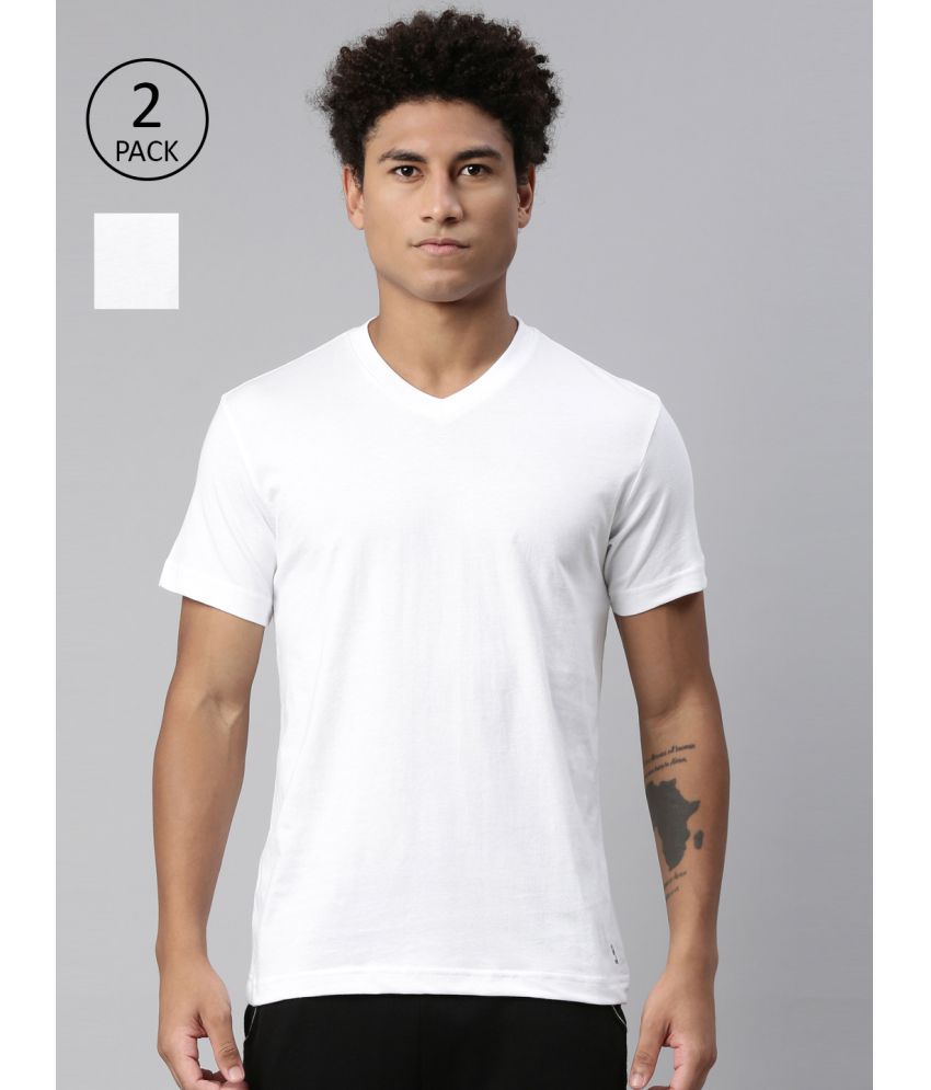     			Levi's Cotton Regular Fit Solid Half Sleeves Men's T-Shirt - White ( Pack of 2 )