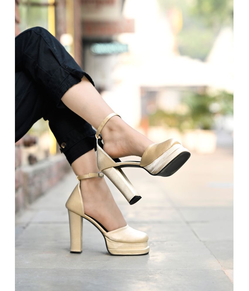     			Shoetopia Gold Women's Sandal Heels