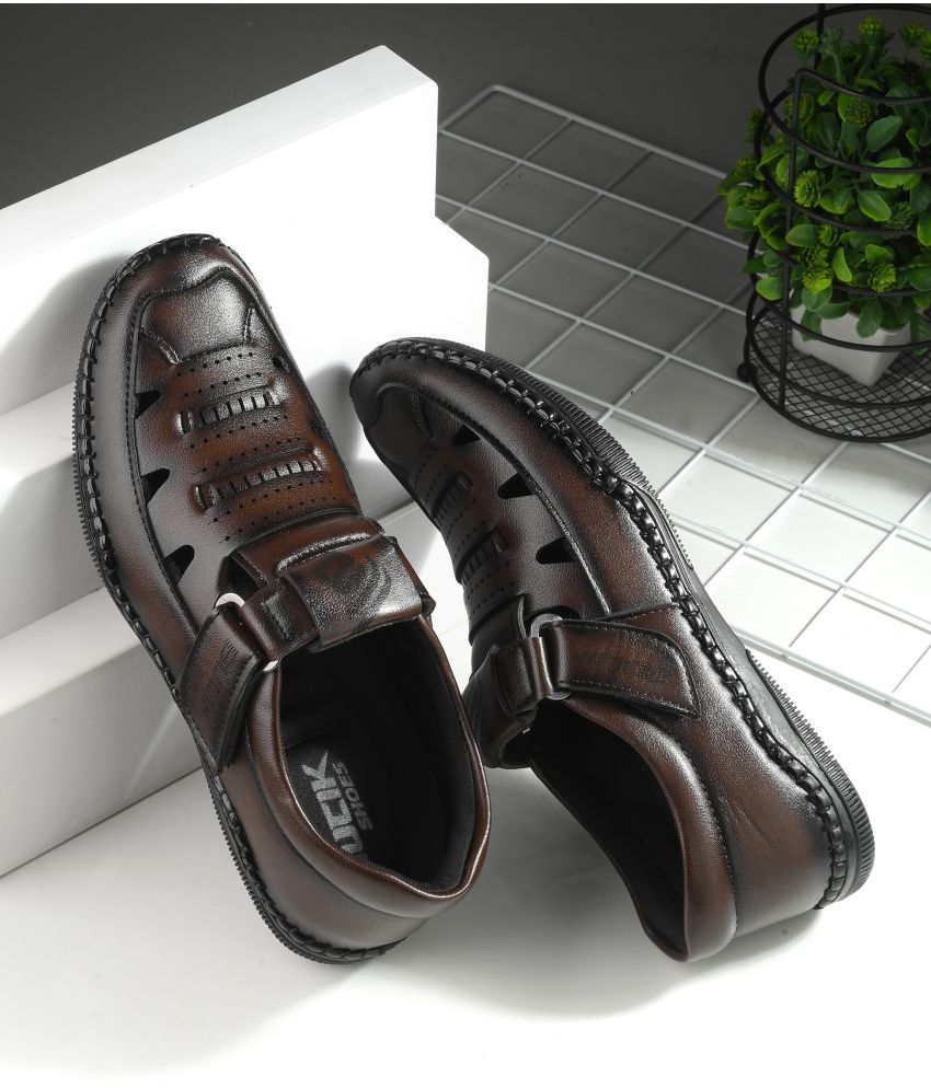     			Bucik - Brown Men's Sandals