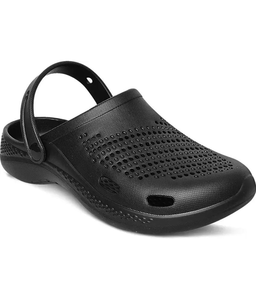     			Secritas - Black Men's Clogs