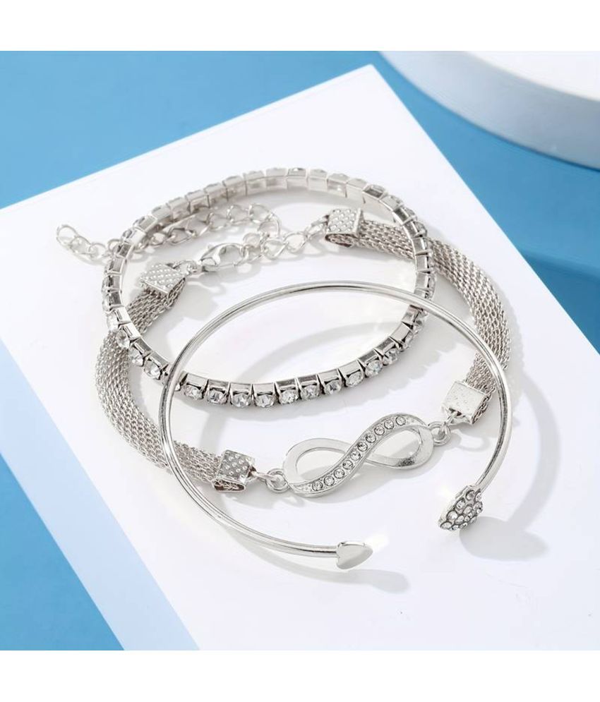     			Thrillz Silver Bracelet ( Pack of 3 )