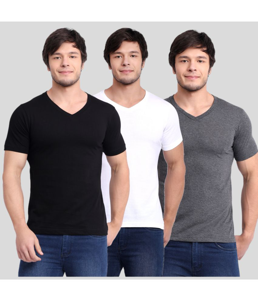     			Betrost 100% Cotton Regular Fit Solid Half Sleeves Men's T-Shirt - Black ( Pack of 3 )