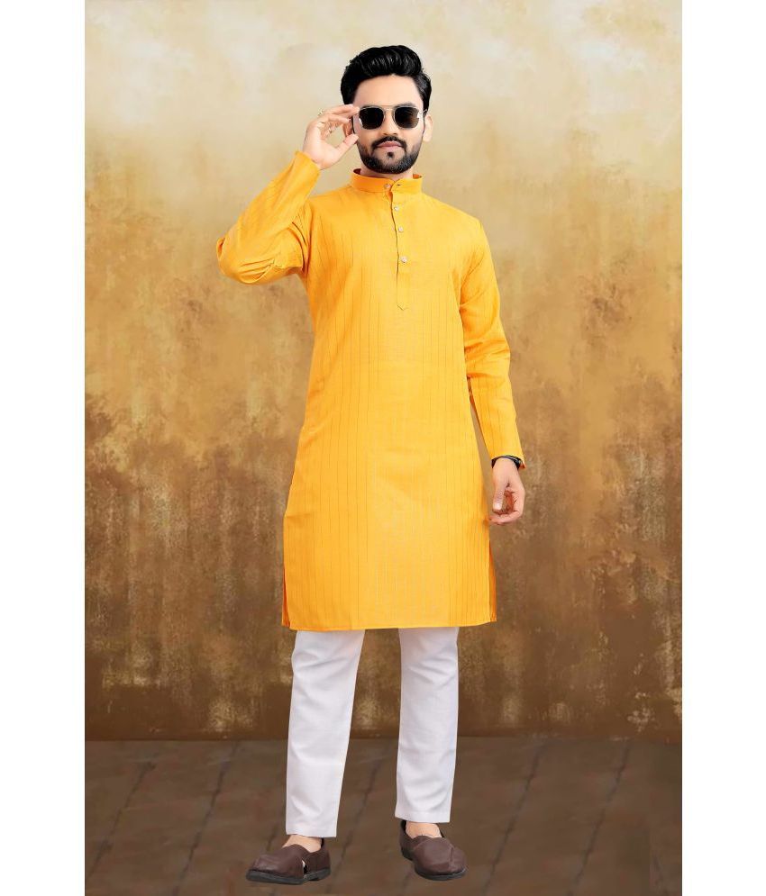     			KC Kunj Creation Yellow Cotton Blend Men's Regular Kurta ( Pack of 1 )