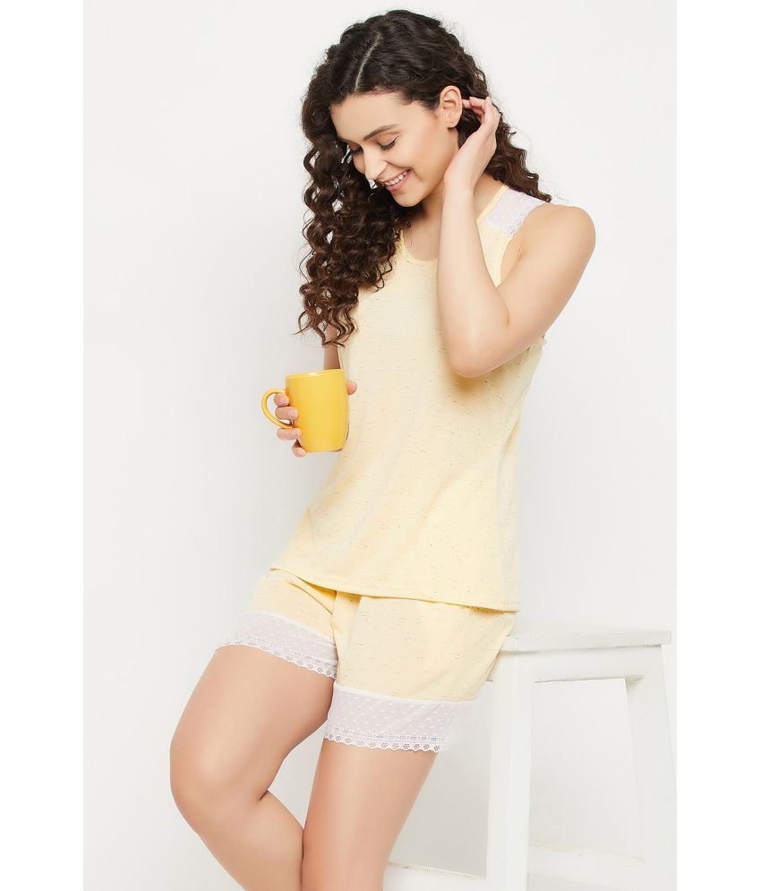     			Clovia Yellow Cotton Women's Nightwear Nightsuit Sets ( Pack of 2 )