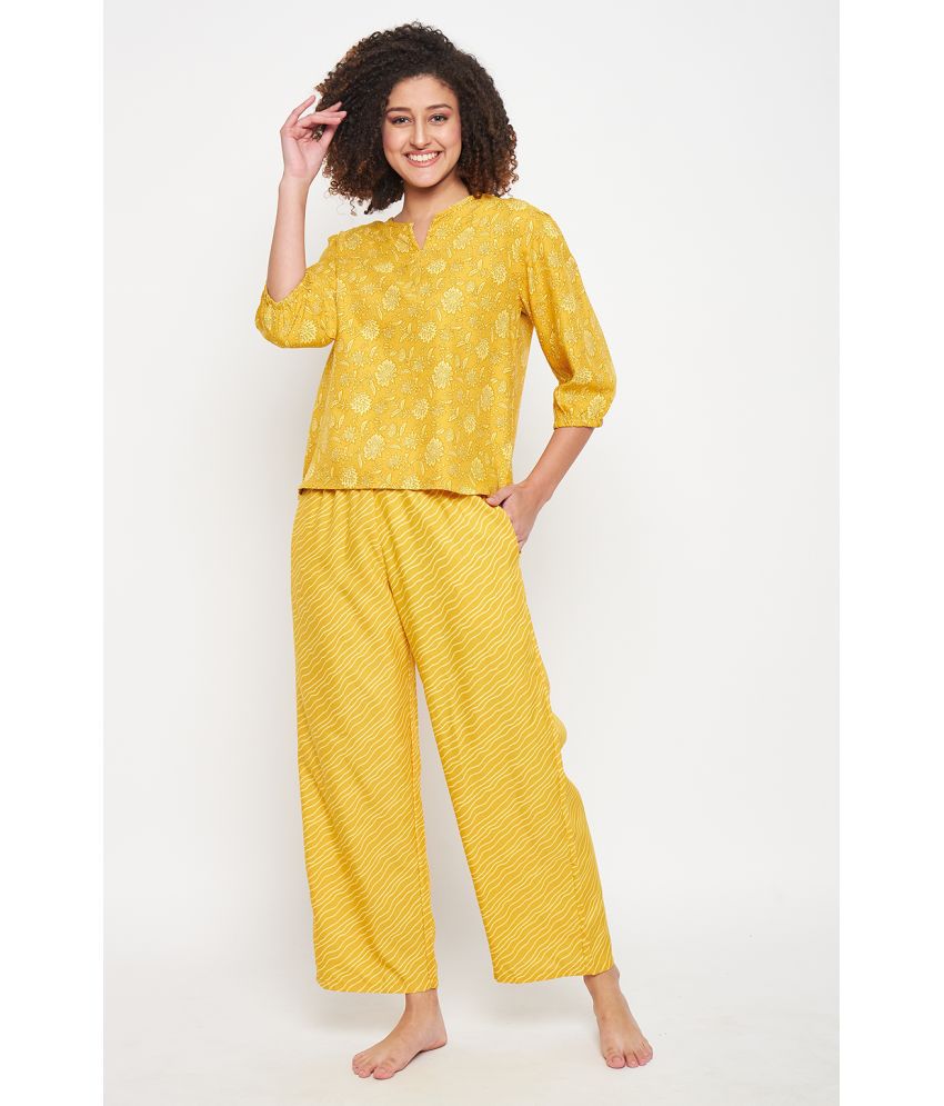     			Clovia Yellow Rayon Women's Nightwear Nightsuit Sets ( Pack of 2 )