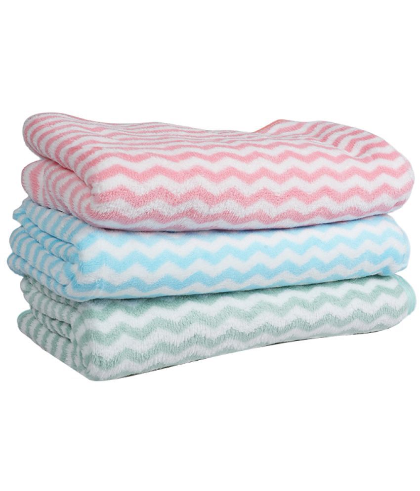     			STYLE SHOES Cotton Blend Striped 350 -GSM Bath Towel ( Pack of 3 ) - Multicolor