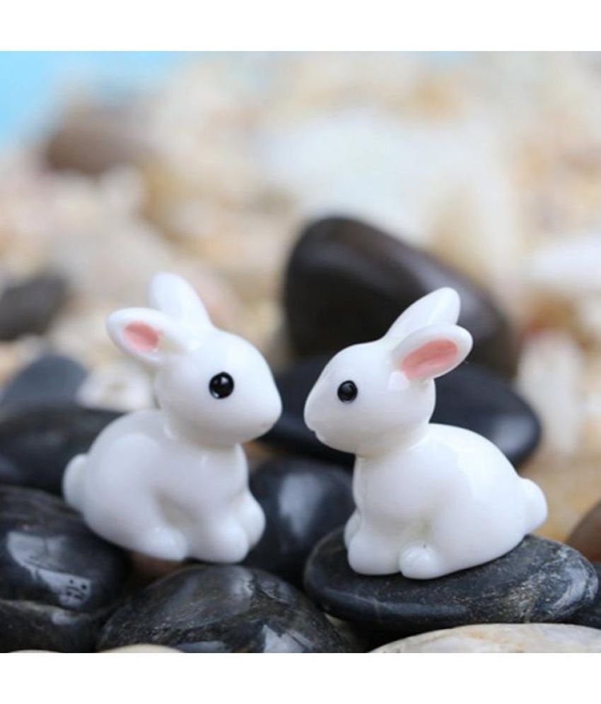     			Chocozone 18 Rabbit Miniatures Hanging Decor White W